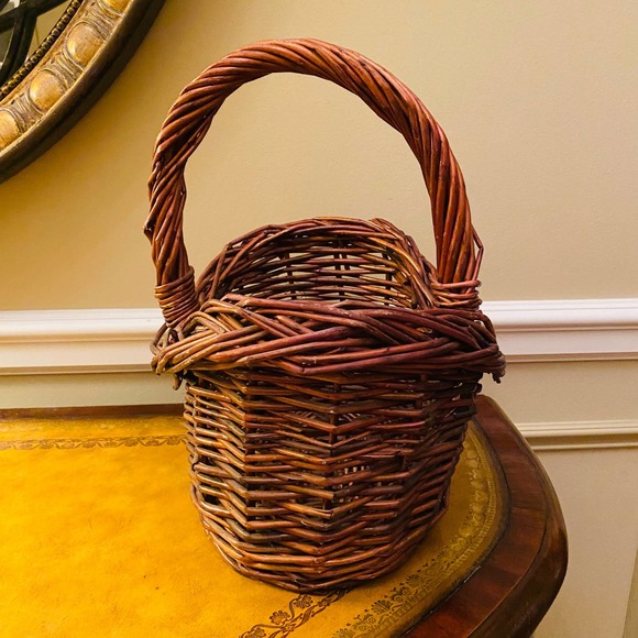 Boho Brown Oval Hi Low Large Wicker Storage Organizer Gift Basket with Handle - Picture 6 of 6